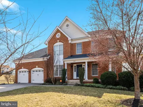 Exterior - 903 Crestview Ter, Winchester, VA 22601 photo 3 of 10