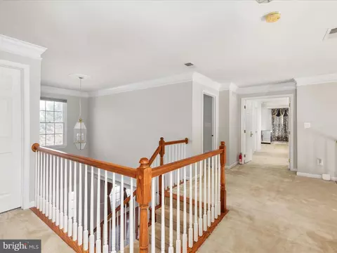 Entry Way - 903 Crestview Ter, Winchester, VA 22601 photo 5 of 8