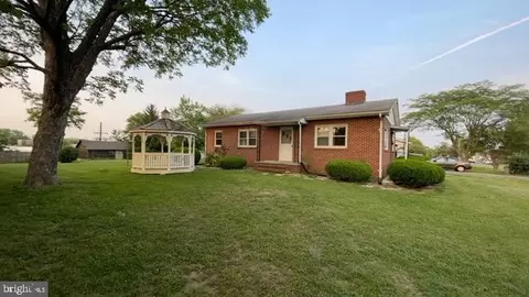 1032 Woodland Ave, Winchester, VA 22601