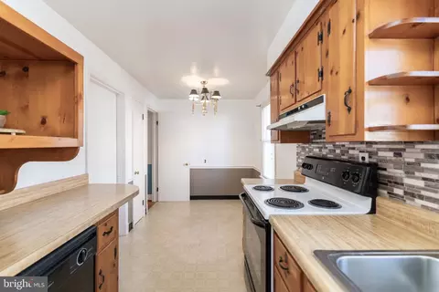 Kitchen - 1616 S Braddock St, Winchester, VA 22601 photo 1 of 2