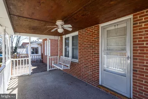Exterior - 1616 S Braddock St, Winchester, VA 22601 photo 2 of 8