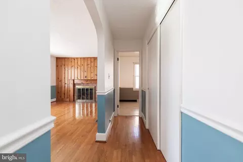 Entry Way - 1616 S Braddock St, Winchester, VA 22601 photo 1 of 3
