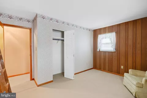 Bedroom - 556 Eagle Dr, Winchester, VA 22601 photo 2 of 4