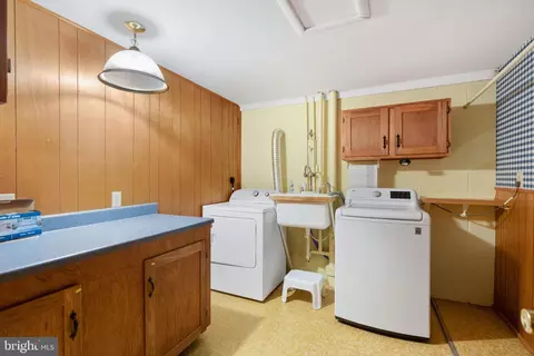 Other - 556 Eagle Dr, Winchester, VA 22601 photo 5 of 10