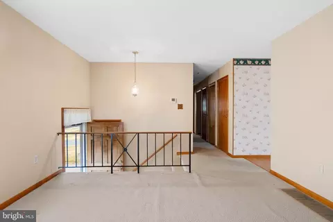 Entry Way - 556 Eagle Dr, Winchester, VA 22601 photo 1 of 2