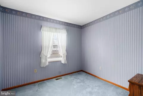Bedroom - 556 Eagle Dr, Winchester, VA 22601 photo 4 of 4