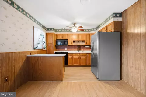 Kitchen - 556 Eagle Dr, Winchester, VA 22601 photo 1 of 3
