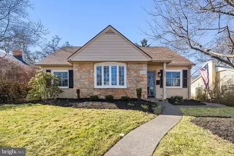 127 Academy Ln, Winchester, VA 22601