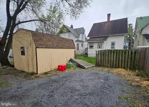 326 E Piccadilly St, Winchester, VA 22601 photo 3
