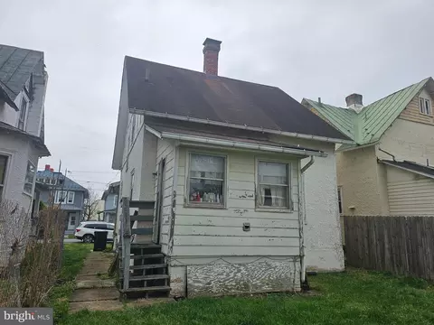 326 E Piccadilly St, Winchester, VA 22601 photo 2