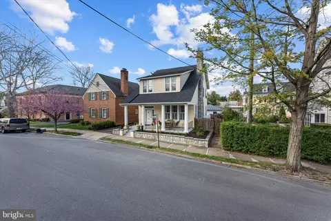 Exterior - 220 Wolfe St, Winchester, VA 22601 photo 10 of 11
