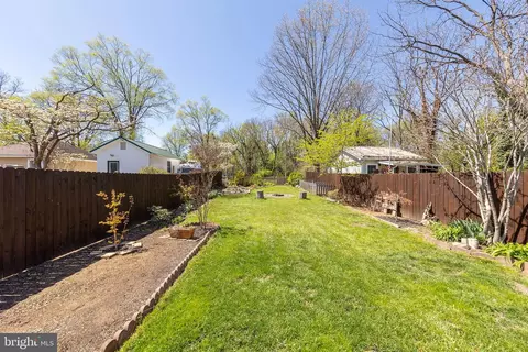 Exterior - 529 N Braddock St, Winchester, VA 22601 photo 13 of 15