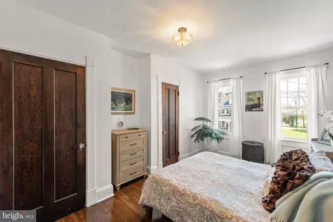 Bedroom - 529 N Braddock St, Winchester, VA 22601 photo 6 of 6