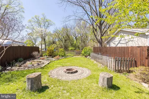 Exterior - 529 N Braddock St, Winchester, VA 22601 photo 14 of 15
