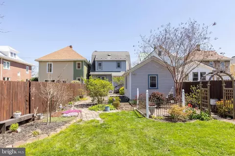 Exterior - 529 N Braddock St, Winchester, VA 22601 photo 11 of 15