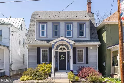529 N Braddock St, Winchester, VA 22601