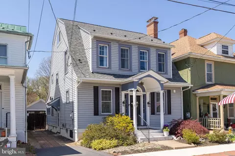 Exterior - 529 N Braddock St, Winchester, VA 22601 photo 2 of 15