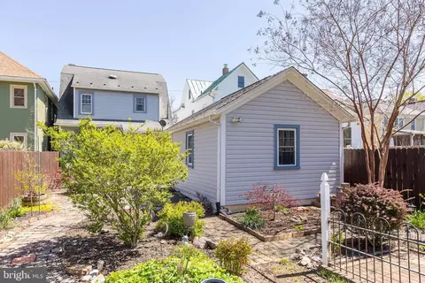 Exterior - 529 N Braddock St, Winchester, VA 22601 photo 7 of 15