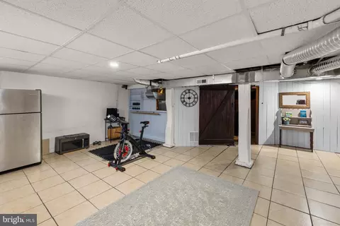 Entry Way - 529 N Braddock St, Winchester, VA 22601 photo 12 of 12