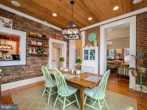 Dining - 331 N Braddock St, Winchester, VA 22601 photo 4 of 4