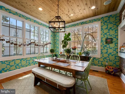 Dining - 331 N Braddock St, Winchester, VA 22601 photo 3 of 4