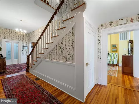 Entry Way - 331 N Braddock St, Winchester, VA 22601 photo 4 of 13