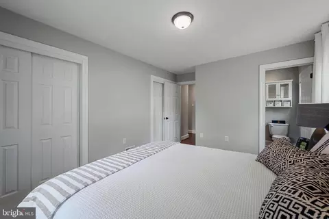 Bedroom - 435 Mosby St, Winchester, VA 22601 photo 6 of 7