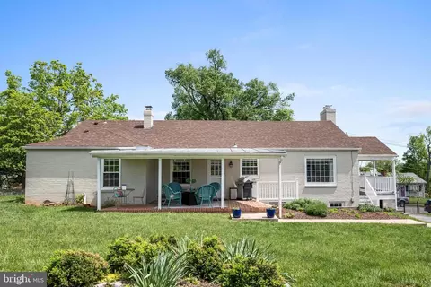 Exterior - 435 Mosby St, Winchester, VA 22601 photo 10 of 12