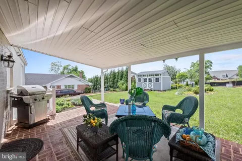 Exterior - 435 Mosby St, Winchester, VA 22601 photo 7 of 12