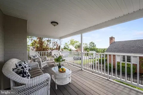 Exterior - 435 Mosby St, Winchester, VA 22601 photo 6 of 12