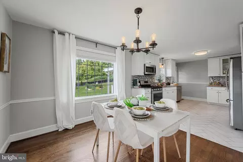 Dining - 435 Mosby St, Winchester, VA 22601 photo 1 of 4