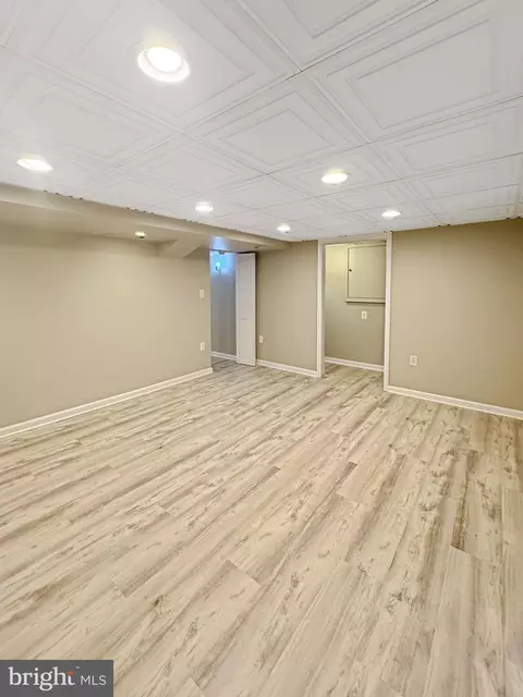 Other - 7 E Hart St, Winchester, VA 22601 photo 4 of 10