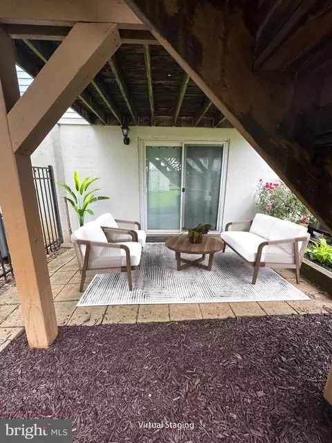 Exterior - 7 E Hart St, Winchester, VA 22601 photo 5 of 5
