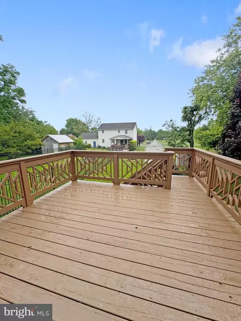 Exterior - 7 E Hart St, Winchester, VA 22601 photo 2 of 5