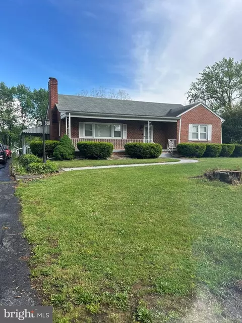 2938 S Pleasant Valley Rd, Winchester, VA 22601