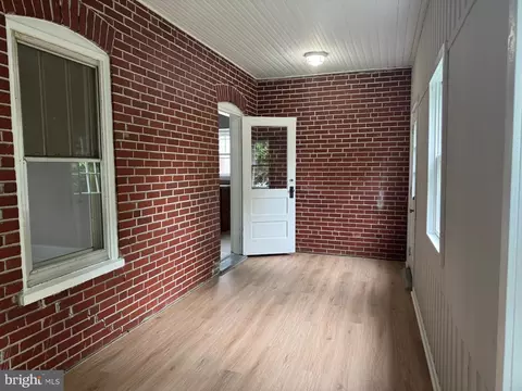 Entry Way - 10 Richards Ave, Winchester, VA 22601 photo 3 of 3