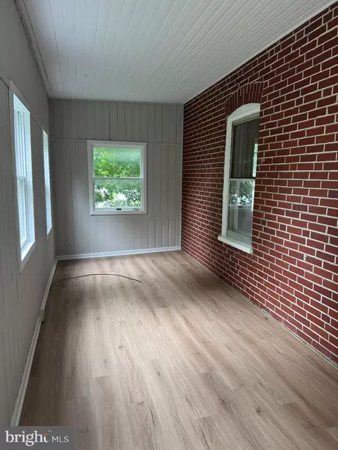 Exterior - 10 Richards Ave, Winchester, VA 22601 photo 2 of 2