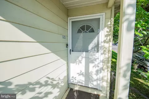 Other - 121 E James St, Winchester, VA 22601 photo 5 of 17