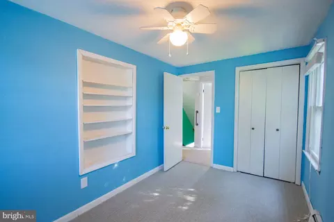 Bedroom - 121 E James St, Winchester, VA 22601 photo 4 of 9