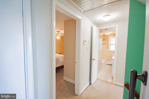 Entry Way - 121 E James St, Winchester, VA 22601 photo 6 of 10