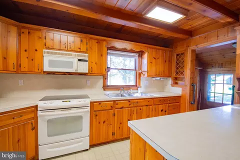 Kitchen - 121 E James St, Winchester, VA 22601 photo 2 of 5
