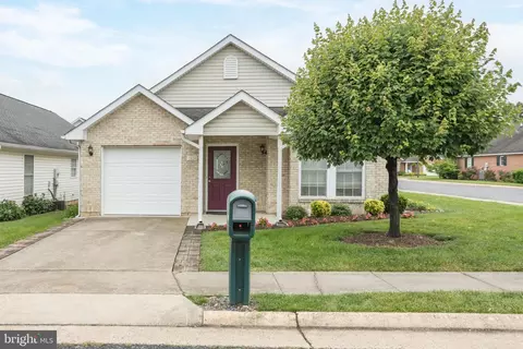 1826 Kershaw Ln, Winchester, VA 22601