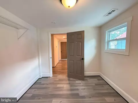 Bedroom - 369 Charles St, Winchester, VA 22601 photo 2 of 2