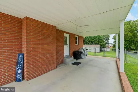 Exterior - 319 Beechcroft Rd, Winchester, VA 22601 photo 6 of 14