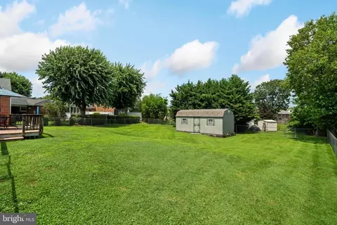 Exterior - 319 Beechcroft Rd, Winchester, VA 22601 photo 12 of 14