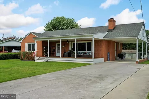 Exterior - 319 Beechcroft Rd, Winchester, VA 22601 photo 9 of 14