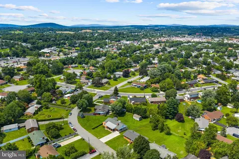 View/Area - 319 Beechcroft Rd, Winchester, VA 22601 photo 6 of 8