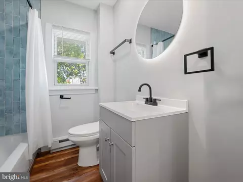 Bath - 613 Watson Ave, Winchester, VA 22601 photo 1 of 2