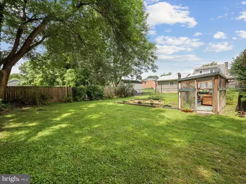 Exterior - 709 N Braddock St, Winchester, VA 22601 photo 13 of 31