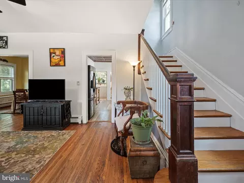 Entry Way - 709 N Braddock St, Winchester, VA 22601 photo 1 of 6